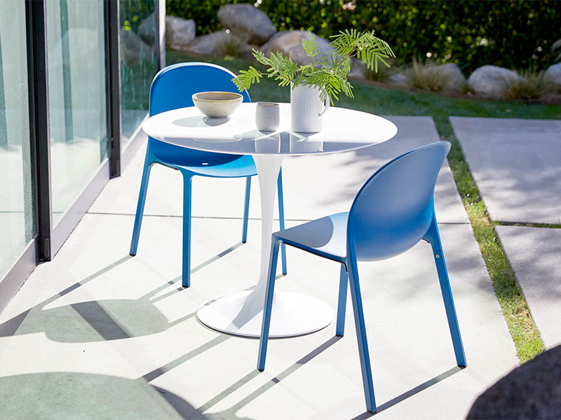 Outdoor Dining Tables